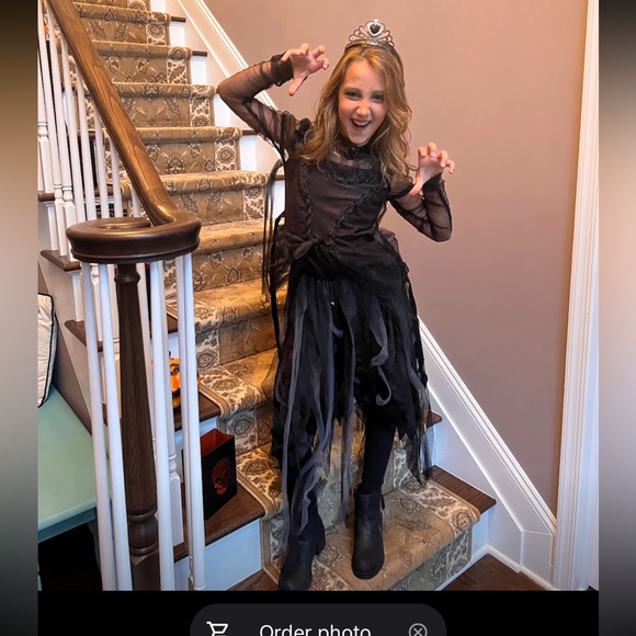 Elegant Black Kids Costume - Picture 5 of 7